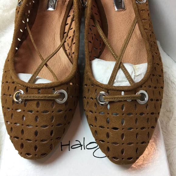  Almond-Toe Lace-Up Leather Flats, new in box - Picture 3 of 8